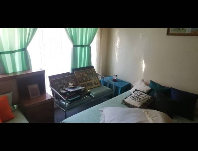 3 BEDROOM HOUSE SOLD IN LA HOFF